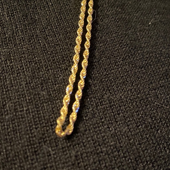 18k solid yellow Gold 22 inch Rope Chain Necklace 2.5 mm, 1.9 grams - Picture 13 of 16